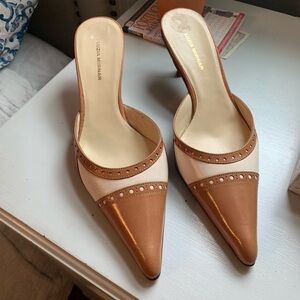 Luzia Mirnar mules